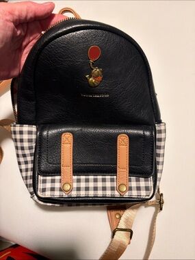 Loungefly Winnie the Pooh Mini Backpack
